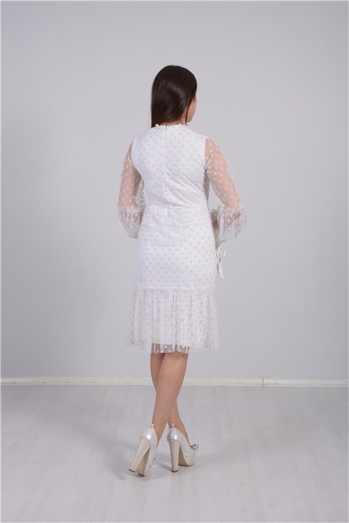 Flok Baskı Puantiye Detaylı Tasarım Elbise - Beyaz